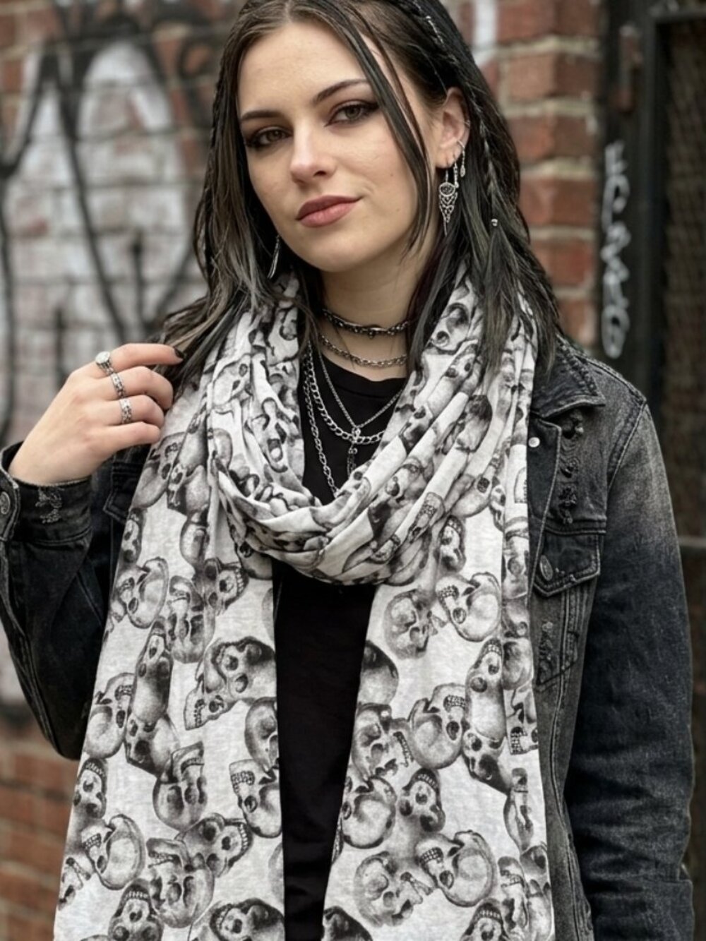 Halloween Scarf Skulls Edgy Gothic fashion Black and White 42 inches H&M